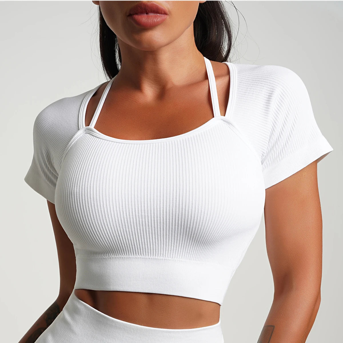 LUCINDA SEAMLESS CROP TOP